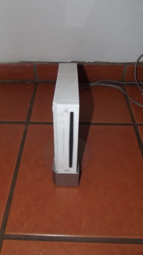 Wii Game Console, accessories and games