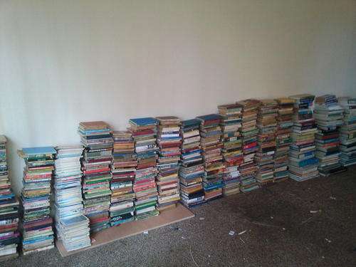 Various range of books, reading, hobby, science, +/- 631 books