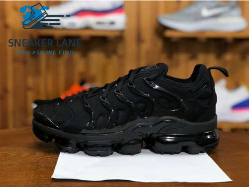 Nike Air Vapormax Plus - Triple Black - SPECIAL