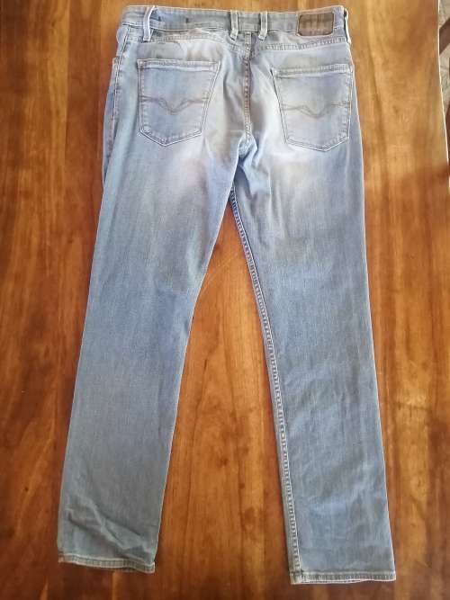 2 x Mens Jeans | 32 Size | Guess Brand | Slim Straight  |  Both for the Price
