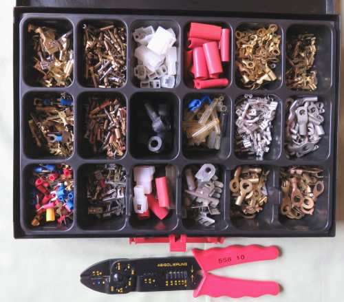 ELECTRICAL CRIMP-ON TERMINAL COLLECTION WITH CRIMPING TOOL