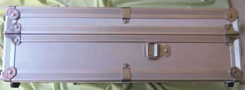 COMPACT SUITCASE STYLE, PADDED ALUMINIUM STORAGE/CARRY CASE