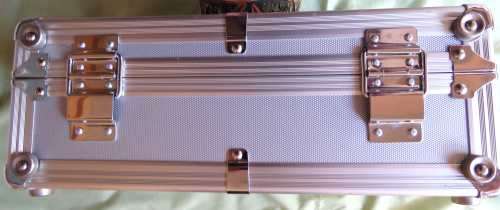 COMPACT SUITCASE STYLE, PADDED ALUMINIUM STORAGE/CARRY CASE