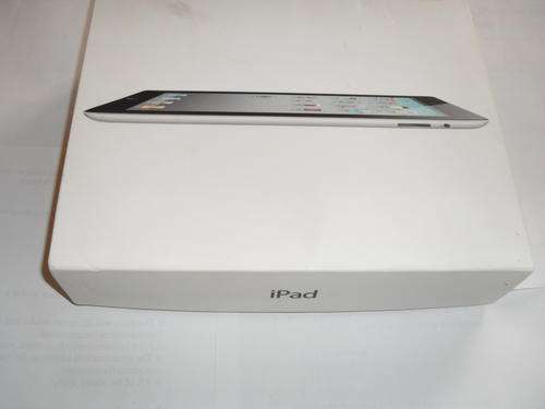 APPLE IPAD 2  32 GB  , WiFi  , BLACK  coulour + waranty until September 2013.