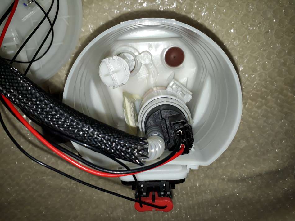 2005 Corsa gamma petrol pump