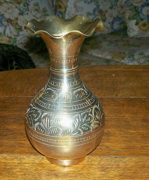 LOVELY LARGE BRASS POT