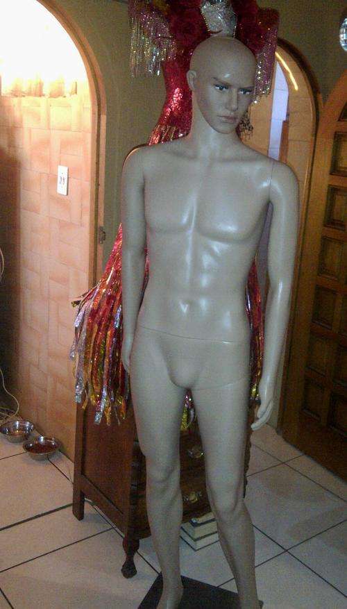 FULL BODY MALE MANNEQUIN -  NEW BUT WITHOUT A BOX - TO BE COLLECTED