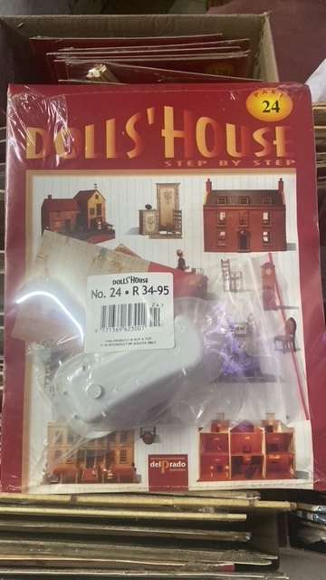 Dolls House - Del Prado Publishers