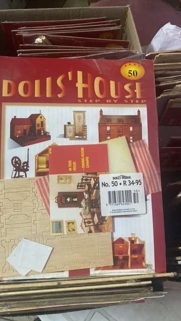 Dolls House - Del Prado Publishers