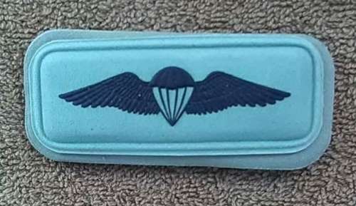 Basic Parachute Wing (Camo 2000)