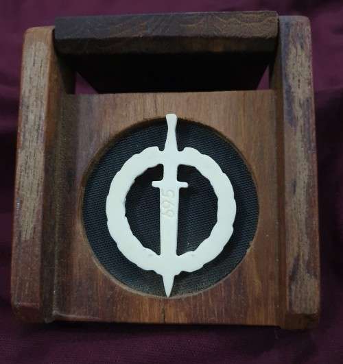 South African Army Recce Operators Badge (Ivory) No 695