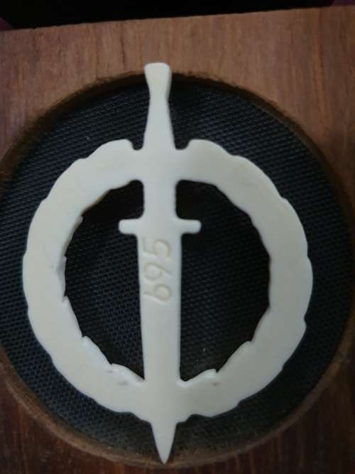 South African Army Recce Operators Badge (Ivory) No 695