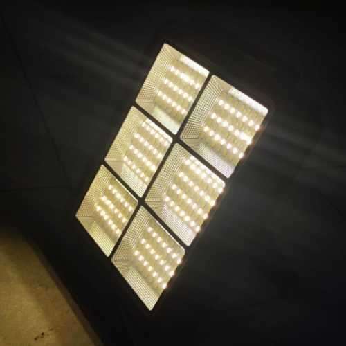 Detachable 600w Portable Rechargeable and Solar Flood Light Super Bright Solar Light