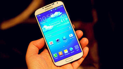 Samsung Galaxy S4 (I9500) black 32g with warranty,local stock.