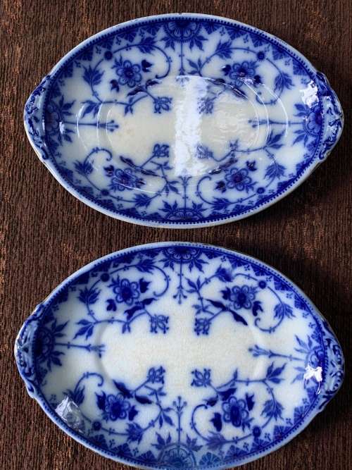 Burgess and Leigh, Middle Port Pottery, Blue and white (blue flow) oval plates 22cm