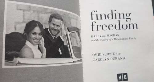 SIGNED HISTORY MEGHAN WALLIS SIMPSON