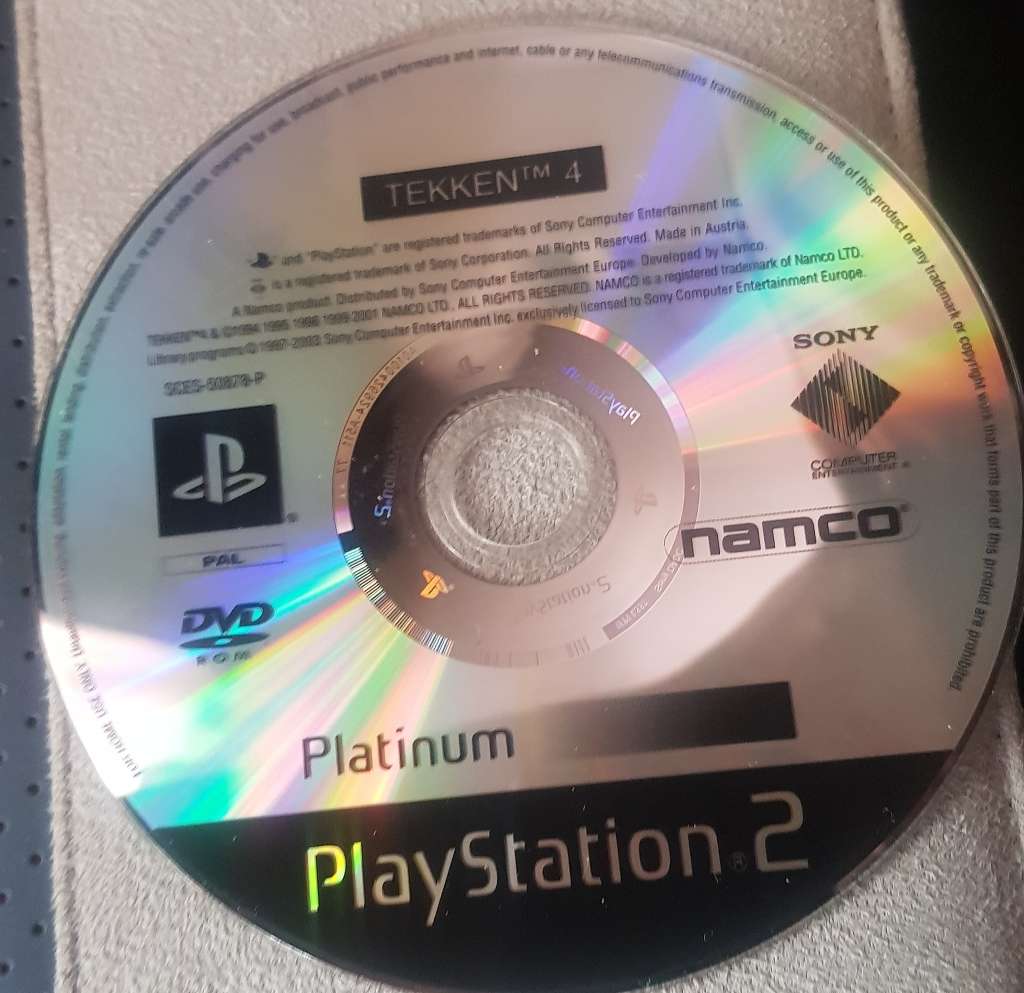 PLAYSTATION 2 TEKKEN 4