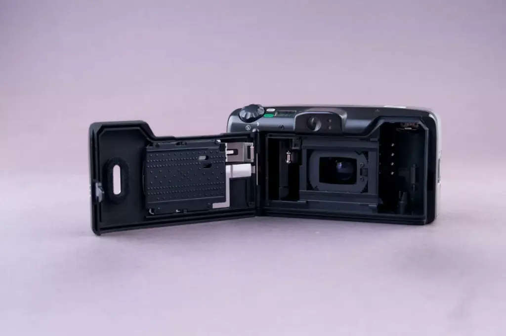 Camera Film  SUPER 105 Zoom Canon 35mm SLR Film Camera