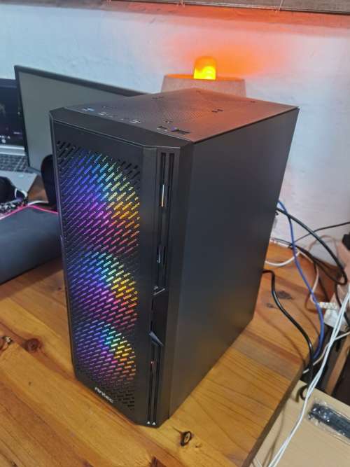 Mid gaming pc gtx 970