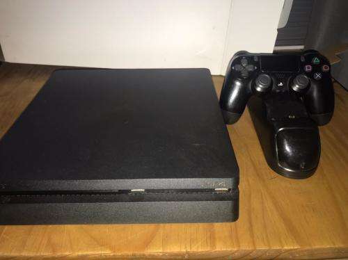 *MINT*  [ PS4 SLIM 1TB ] bundle
