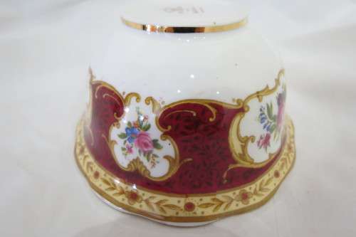 Royal Albert Lady Hamilton Oval Sugar Bowl