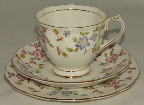 Royal Albert Minuet Trio