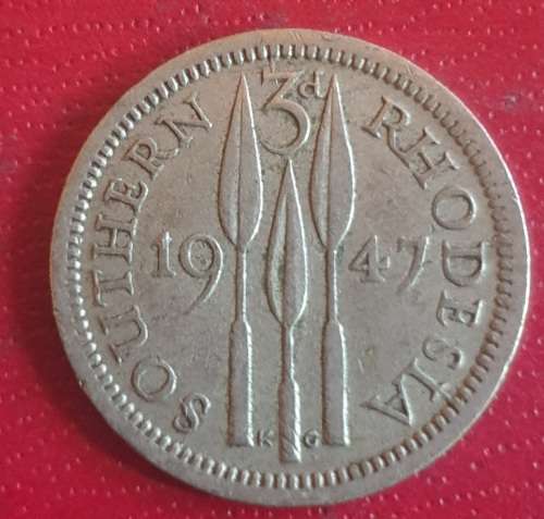 RARE 1947 SOUTHERN RHODESIA 3 PENCE - WWII GEORGE VI ERA - only 8 000 000 minted @ R1 NO RESERVE