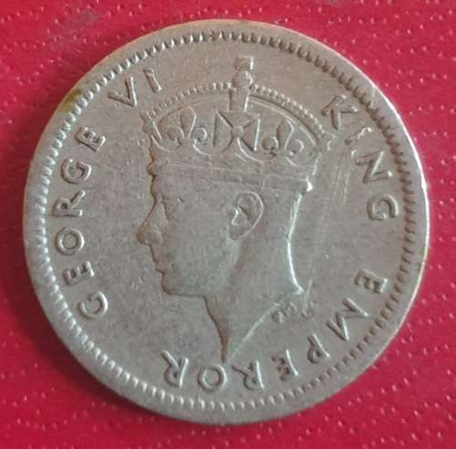 RARE 1947 SOUTHERN RHODESIA 3 PENCE - WWII GEORGE VI ERA - only 8 000 000 minted @ R1 NO RESERVE