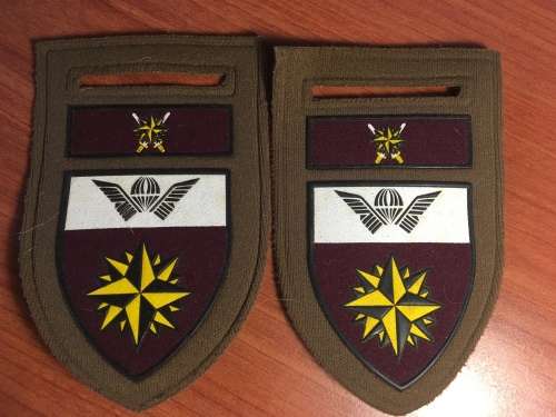 A pair of 5 Special Forces Regiment (Recce) rubberised shoulder flashes