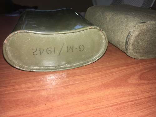 Rhodesian Army and 2nd WW water bottles