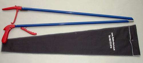 Snake Tong. New 72" Foldable Alluminium in carry bag. Handle snakes safely.CHEAPEST IN SOUTH AFRICA