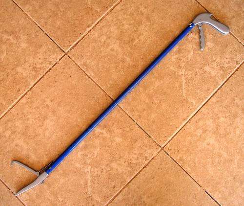 SNAKE GRABBER 40" (1.0M) ALLUMINIUM SNAKE TONGS IN SOUTH AFRICA. NEW.