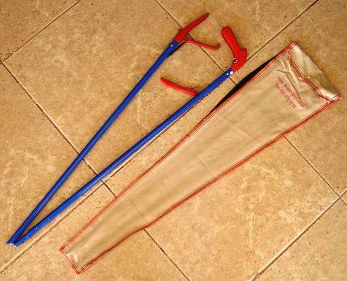 COBRA CATCHER. Catch Unwanted Reptiles. 72" Foldable Snake tong with carry bag. NEW. CHEAPEST IN SA