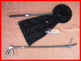 SNAKE GRABBER 40" (1.0M) ALLUMINIUM SNAKE TONGS IN SOUTH AFRICA. NEW.