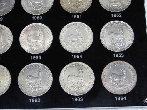 5 Shillings set "crown set" 1947 - 1964 including 1959 crown in a specially designed holder