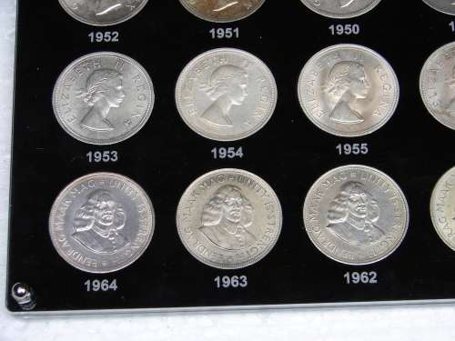 5 Shillings set "crown set" 1947 - 1964 including 1959 crown in a specially designed holder