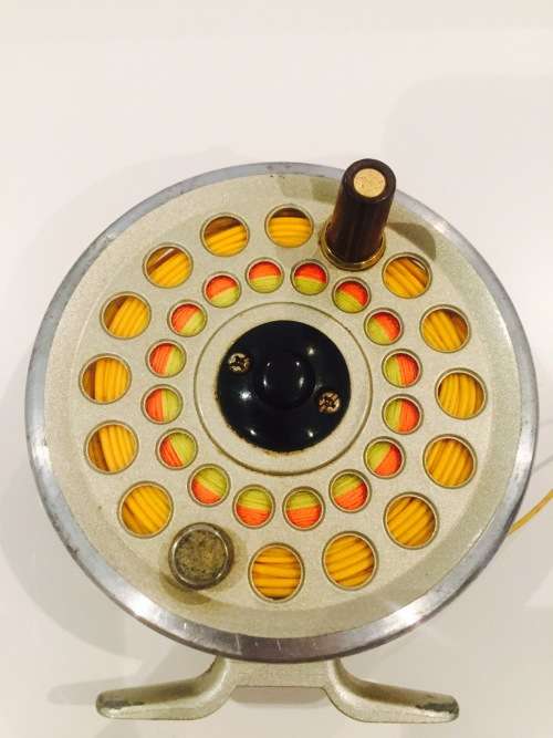 Fly Reel - Fly Axle 200 - II loaded with braid and line