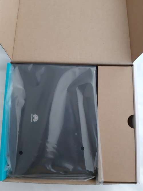 Huawei b315 lte 4g router boxed and complete as new unlocked