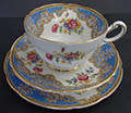 VINTAGE PARAGON HONITON TRIO HM THE QUEEN & QUEEN MARY FOOTED CUP SAUCER AND TEA/SIDE PLATE PRE 1952