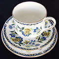 VINTAGE PARAGON `COMTESSA` TEA TRIO CUP SAUCER AND SIDE PLATE FINE BONE CHINA ENGLAND