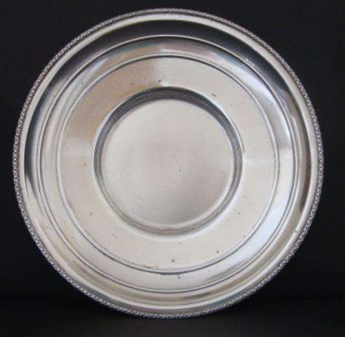 SERANCO SILVER PLATED CIRCULAR SERVING DISH/ TRAY DIAMETER 25.5CM VINTAGE / RETRO