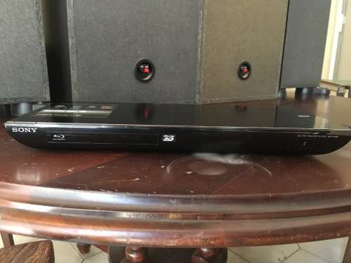 Blu-Ray Disk / DVD Player BDP-S49 (Blu-Ray Full HD 3D)