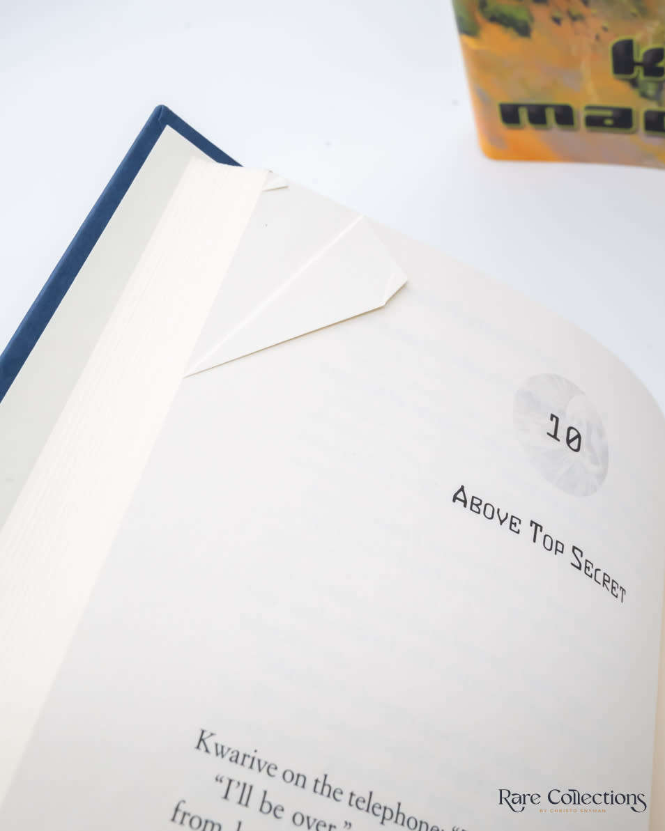 Learning the World by Macleod, Ken (Prometheus Winner, Hugo and Locus Nominee) - Signed