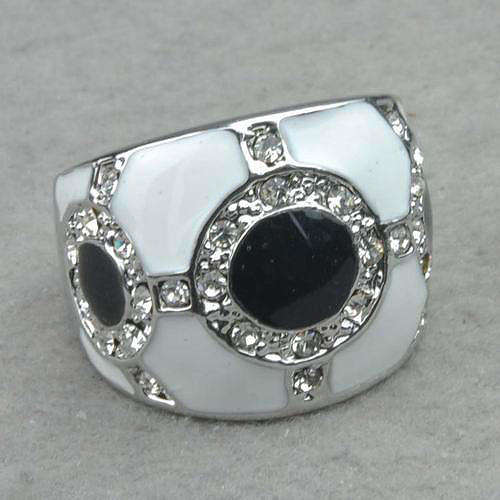 18K Gold Plated Cocktail Ring with Swarovski Crystals