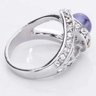 *FEMININE* 18K Gold Plated Black Freshwater Pearl Ring