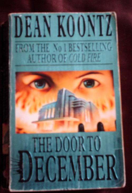 The Door To December - Dean Koontz