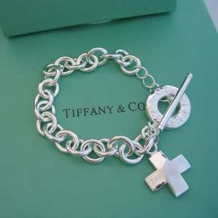 Designer's Silver Cross bracelet *imported
