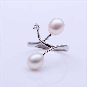 Designer's Silver and Pearl with Crystals Ring *Imported