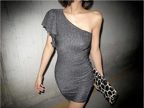 Half Shoulder Sleeve Wiping Tight Shiny Dress/Top