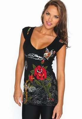 ED Hardy Ladies V Collar Top (Size S)